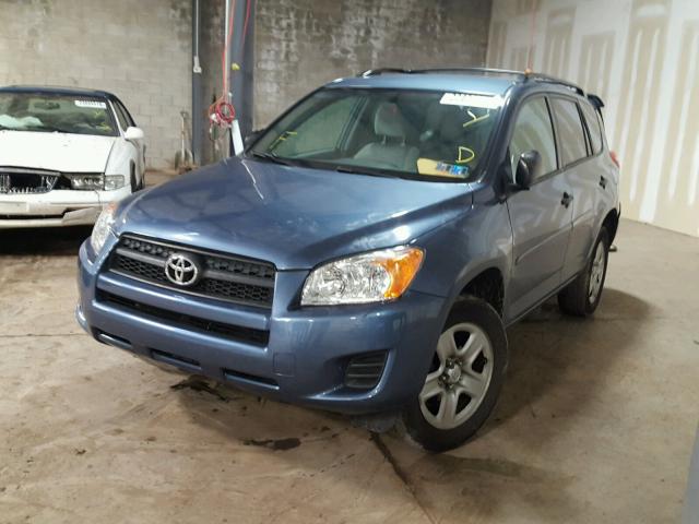 2T3BF4DV5CW264450 - 2012 TOYOTA RAV4 BLUE photo 2