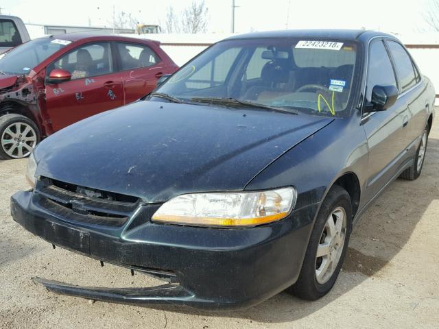 1HGCG5679YA062871 - 2000 HONDA ACCORD SE GREEN photo 2