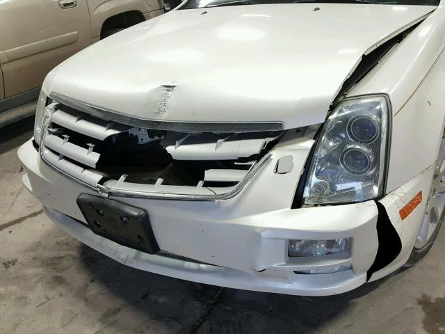 1G6DC67A570180759 - 2007 CADILLAC STS WHITE photo 9