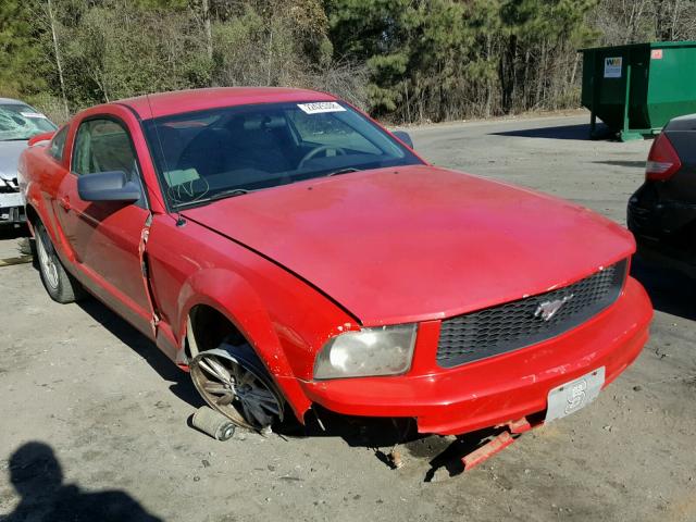 1ZVFT80N855246944 - 2005 FORD MUSTANG RED photo 1