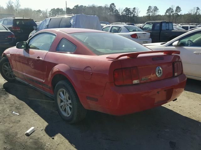 1ZVFT80N855246944 - 2005 FORD MUSTANG RED photo 3