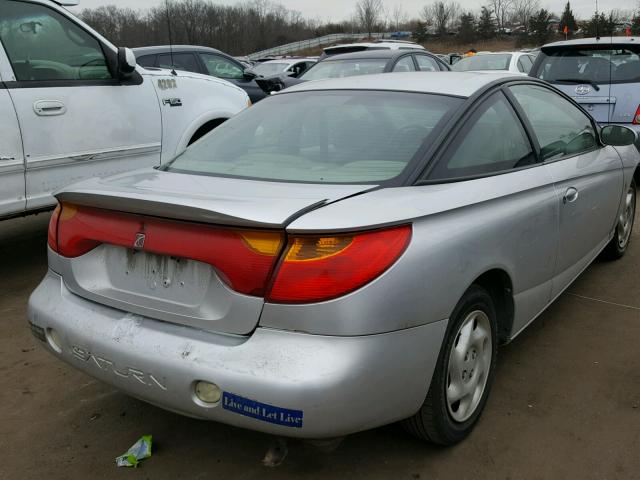 1G8ZY12782Z153704 - 2002 SATURN SC2 SILVER photo 4