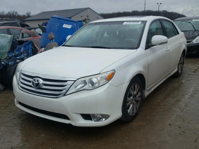 4T1BK3DB9BU410822 - 2011 TOYOTA AVALON BAS WHITE photo 2
