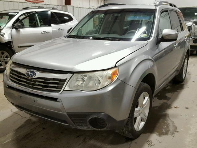 JF2SH63649G728107 - 2009 SUBARU FORESTER 2 SILVER photo 2