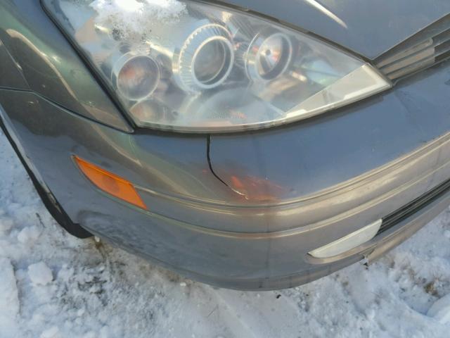 1FAFP38342W324483 - 2002 FORD FOCUS ZTS GRAY photo 10