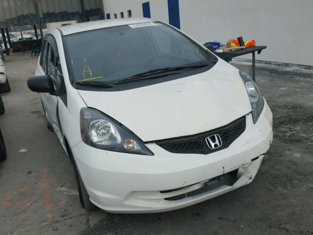 JHMGE88239S052386 - 2009 HONDA FIT WHITE photo 1