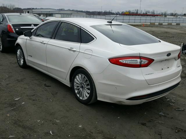 3FA6P0LU1FR127486 - 2015 FORD FUSION SE WHITE photo 3