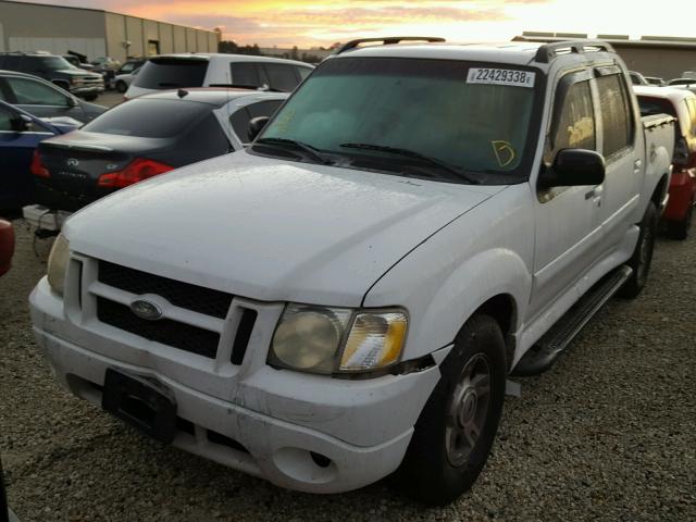 1FMZU67KX4UA43289 - 2004 FORD EXPLORER S WHITE photo 2