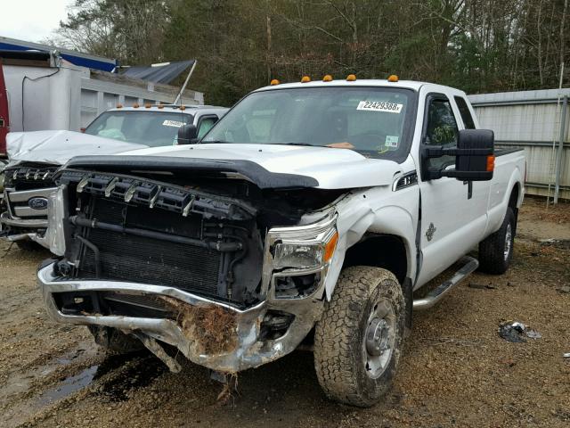 1FT8X3BT7BEC86636 - 2011 FORD F350 SUPER WHITE photo 2