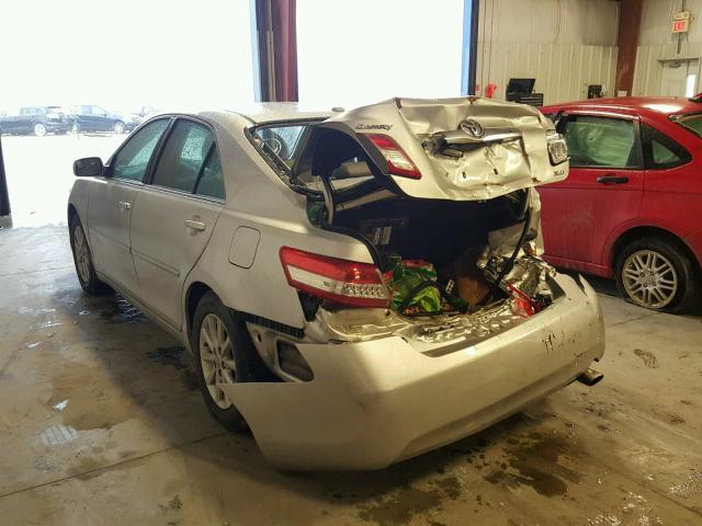 4T4BF3EK9AR086178 - 2010 TOYOTA CAMRY BASE SILVER photo 3