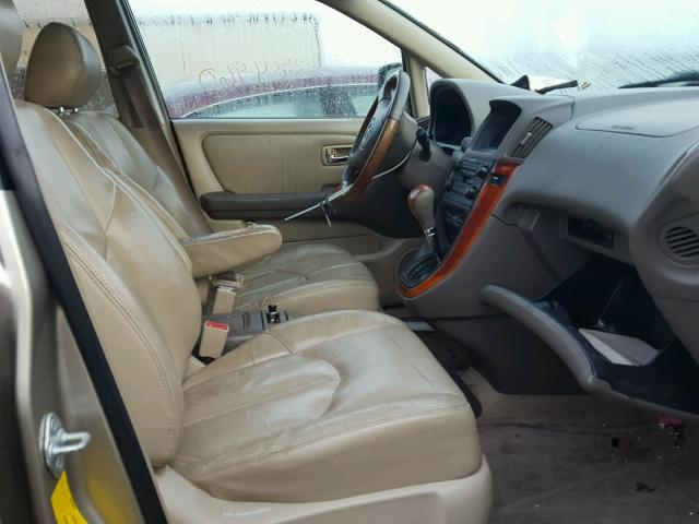 JTJHF10U810211665 - 2001 LEXUS RX 300 GOLD photo 5