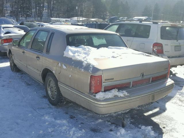 1LNLM82W9VY643971 - 1997 LINCOLN TOWN CAR S TAN photo 3