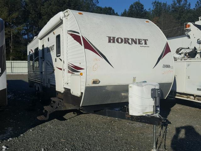 4YDT32R28A7203549 - 2010 KEYSTONE HORNET WHITE photo 1