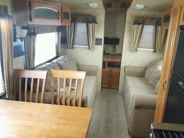 4YDT32R28A7203549 - 2010 KEYSTONE HORNET WHITE photo 6