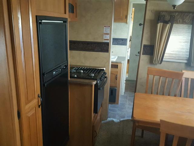 4YDT32R28A7203549 - 2010 KEYSTONE HORNET WHITE photo 7