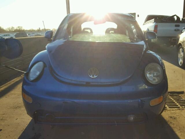 3VWCD21C4YM416709 - 2000 VOLKSWAGEN NEW BEETLE 蓝色 照片 9