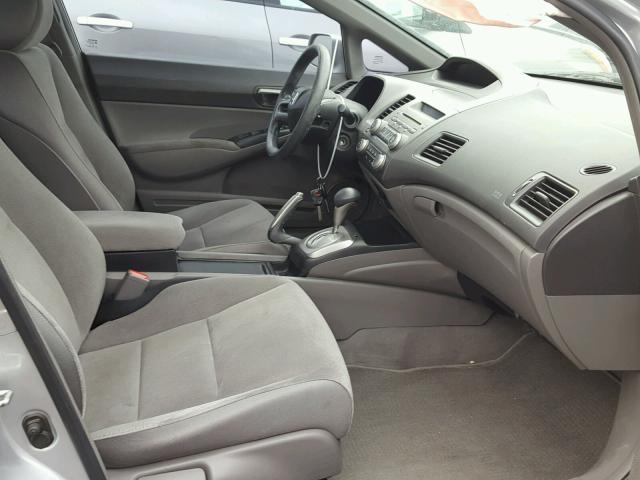 2HGFA16568H343811 - 2008 HONDA CIVIC LX SILVER photo 5