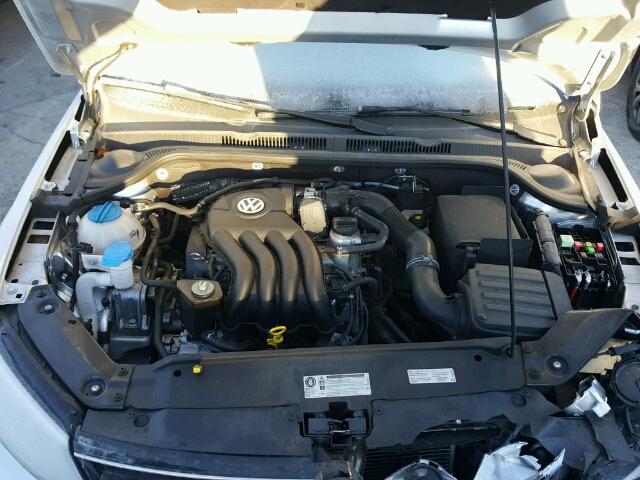 3VW1K7AJ6FM319792 - 2015 VOLKSWAGEN JETTA BASE 银色 照片 7