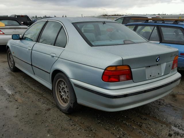 WBADM6343YGU26725 - 2000 BMW 528 I AUTO BLUE photo 3