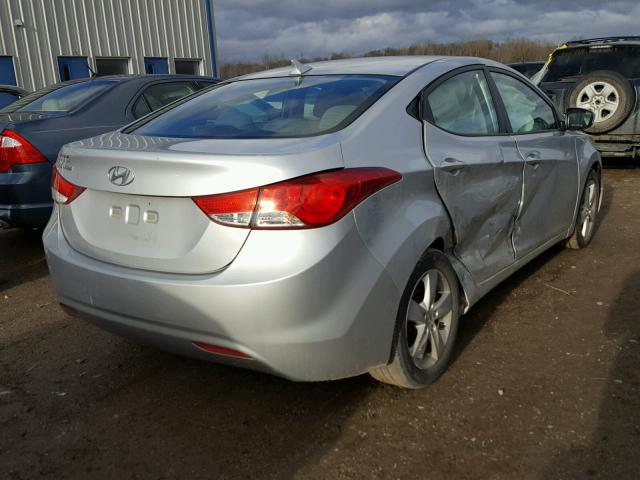 5NPDH4AE3DH367687 - 2013 HYUNDAI ELANTRA GL SILVER photo 4