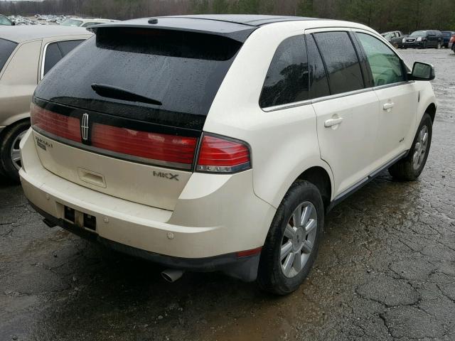 2LMDU68CX8BJ26318 - 2008 LINCOLN MKX CREAM photo 4