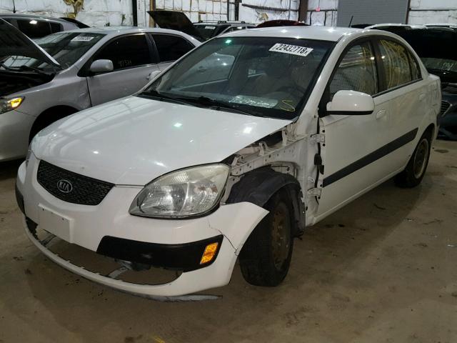 KNADE123666151007 - 2006 KIA RIO WHITE photo 2