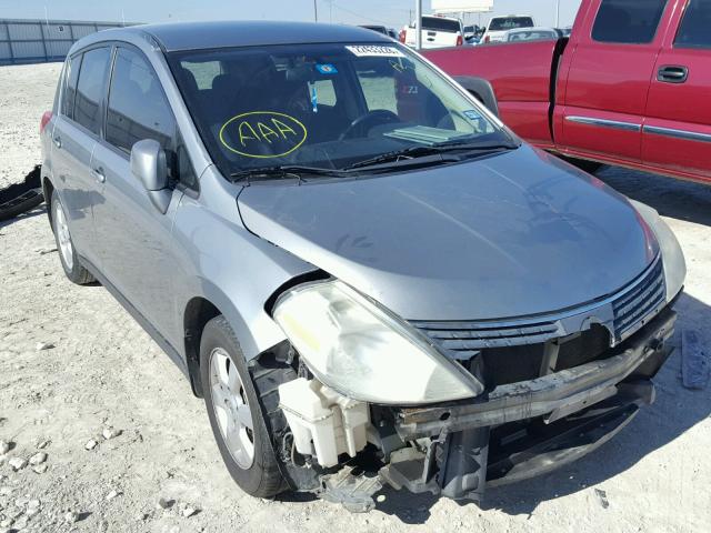 3N1BC13E09L393966 - 2009 NISSAN VERSA S GRAY photo 1