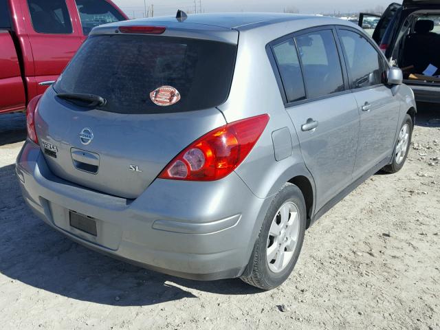 3N1BC13E09L393966 - 2009 NISSAN VERSA S GRAY photo 4