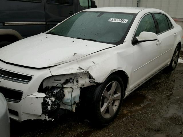 1G1ZC5E17BF393758 - 2011 CHEVROLET MALIBU 1LT WHITE photo 2