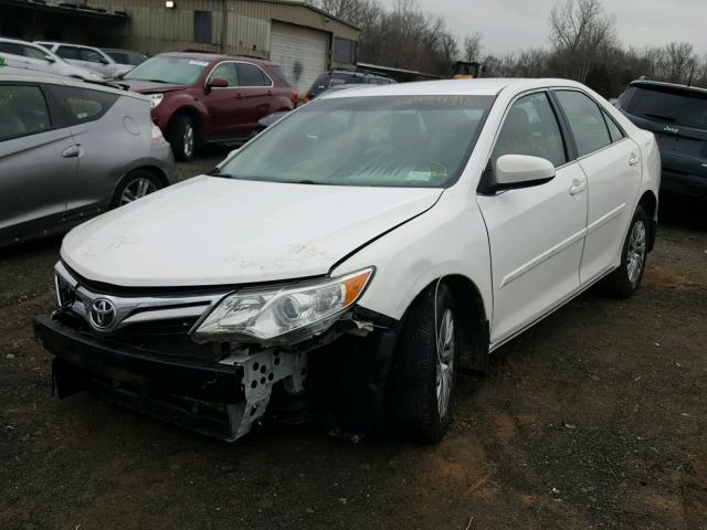 4T4BF1FK1ER342158 - 2014 TOYOTA CAMRY L WHITE photo 2