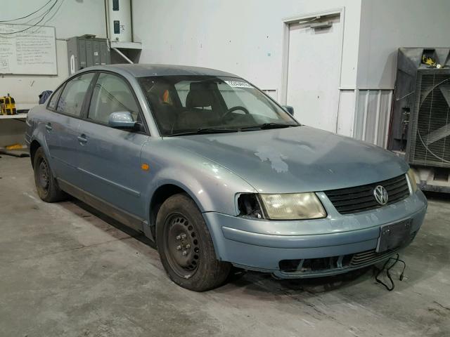 WVWMD63B5XE107807 - 1999 VOLKSWAGEN PASSAT GLS BLUE photo 1