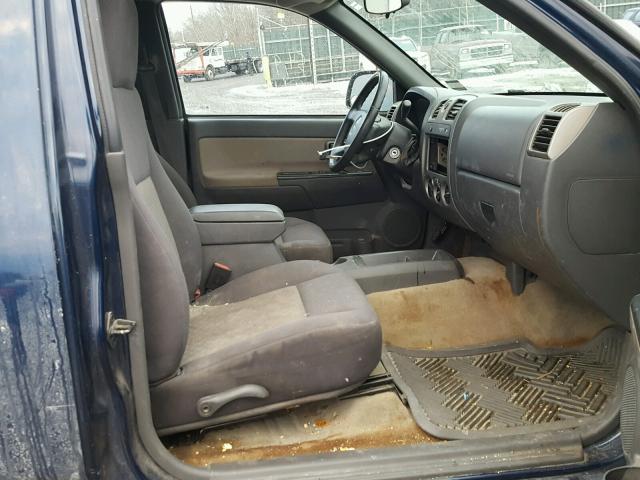 1GTDS146548223349 - 2004 GMC CANYON BLUE photo 5