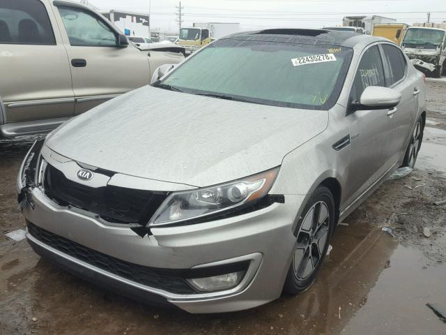 KNAGM4AD7D5054042 - 2013 KIA OPTIMA HYB SILVER photo 2