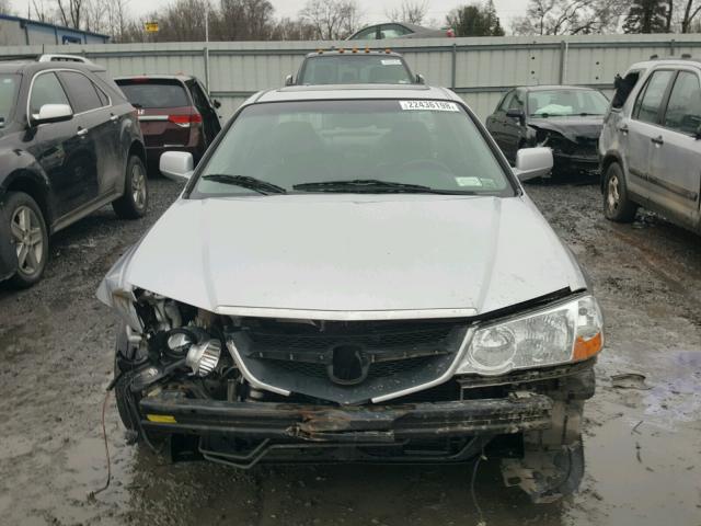 19UUA56643A032506 - 2003 ACURA 3.2TL SILVER photo 9