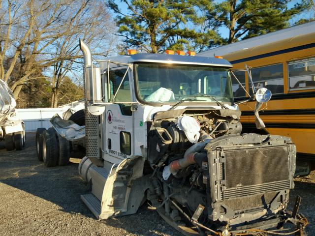 2NKHLN9X6CM332134 - 2012 KENWORTH CONSTRUCTI WHITE photo 1