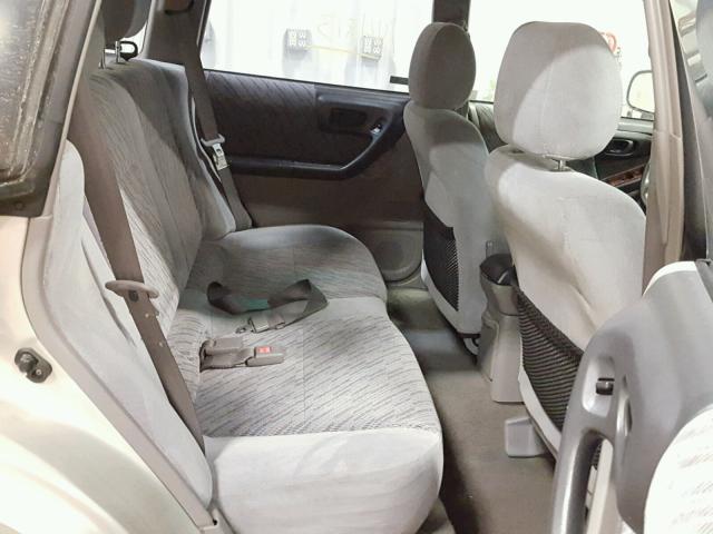 JF1SF6558YH700401 - 2000 SUBARU FORESTER S SILVER photo 6