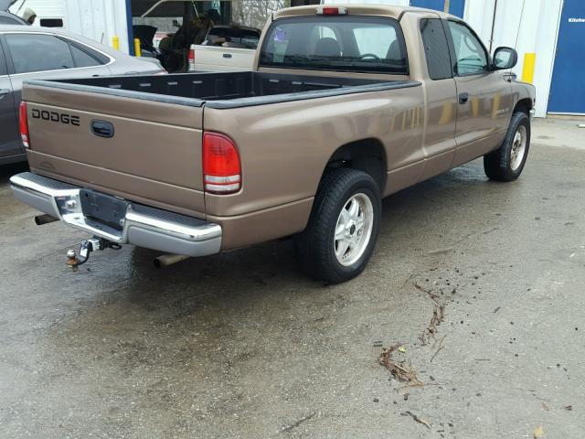 1B7GL22XXYS774249 - 2000 DODGE DAKOTA BROWN photo 4