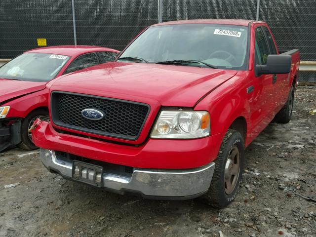 1FTRF12W05NA63848 - 2005 FORD F150 RED photo 2