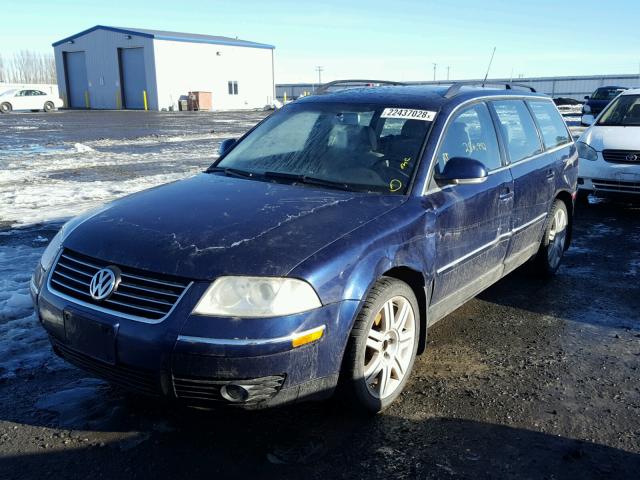 WVWCE63B35E043823 - 2005 VOLKSWAGEN PASSAT GLS BLUE photo 2