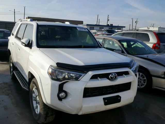 JTEZU5JR7G5135166 - 2016 TOYOTA 4RUNNER SR WHITE photo 1