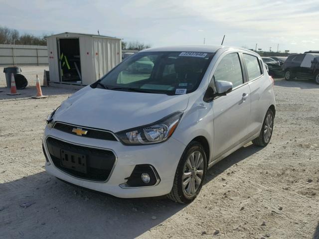 KL8CD6SA0HC827820 - 2017 CHEVROLET SPARK 1LT Белый фото 2