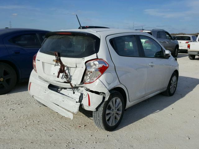 KL8CD6SA0HC827820 - 2017 CHEVROLET SPARK 1LT Белый фото 4