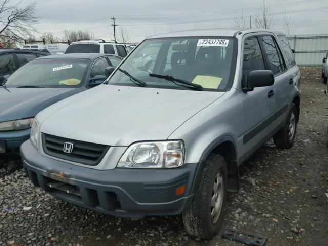 JHLRD184XVC054293 - 1997 HONDA CR-V LX SILVER photo 2