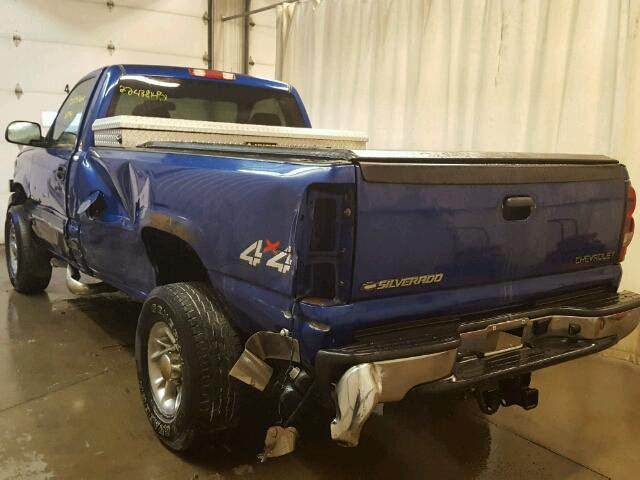 1GCHK24U44E276003 - 2004 CHEVROLET SILVERADO BLUE photo 3