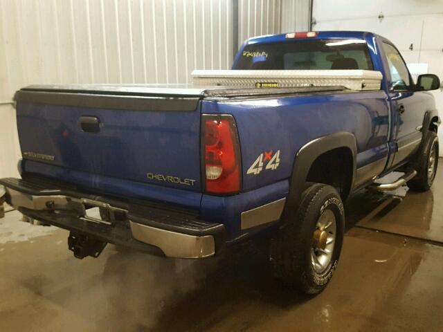 1GCHK24U44E276003 - 2004 CHEVROLET SILVERADO BLUE photo 4