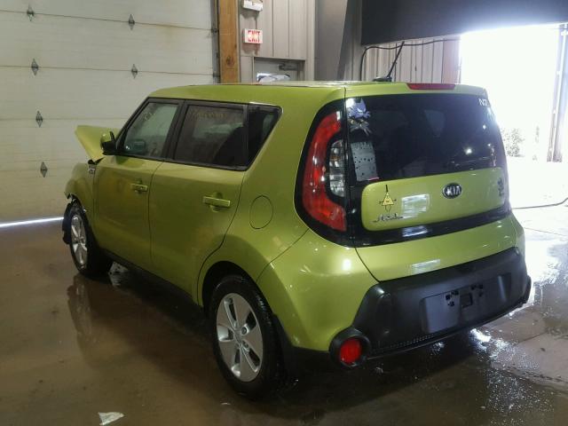 KNDJN2A20F7760012 - 2015 KIA SOUL GREEN photo 3