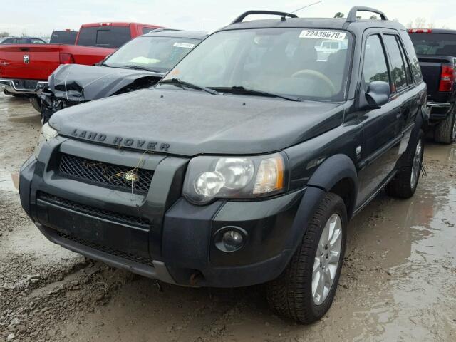 SALNY22225A481260 - 2005 LAND ROVER FREELANDER GREEN photo 2