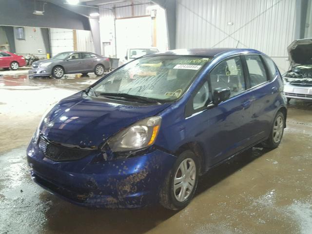 JHMGE8G26AS000692 - 2010 HONDA FIT BLUE photo 2