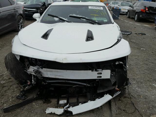 1G1FH1R72G0166242 - 2016 CHEVROLET CAMARO SS Blanco foto 7