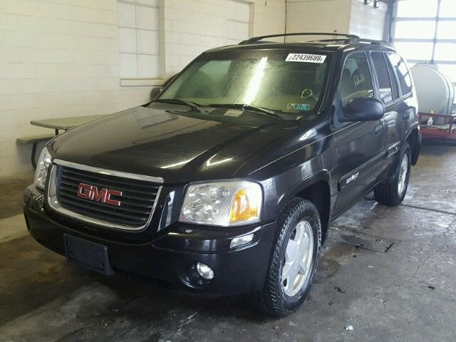 1GKDT13S022201825 - 2002 GMC ENVOY BLACK photo 2